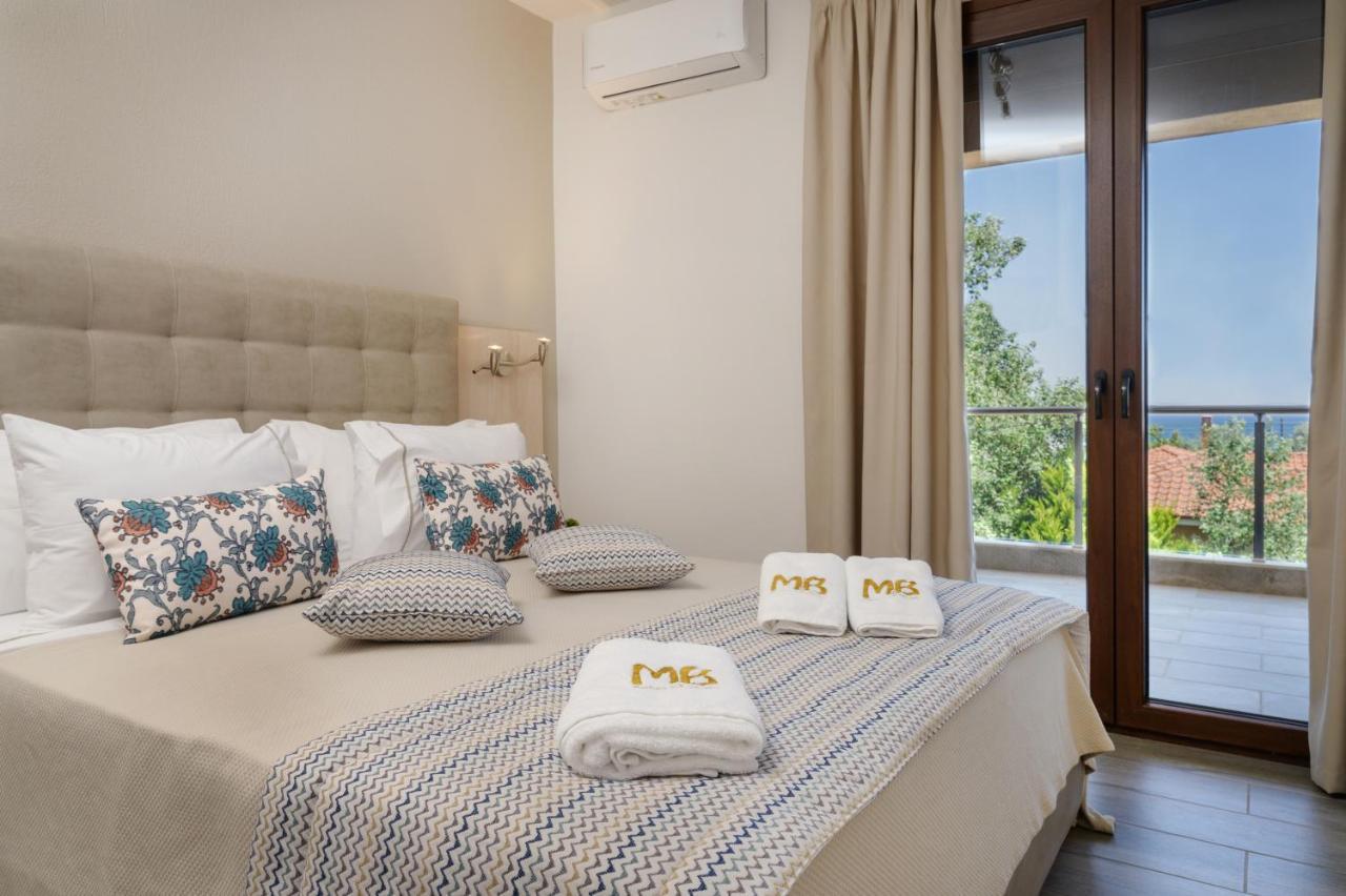 M&B Boutique Apartments Nea Roda Exteriér fotografie